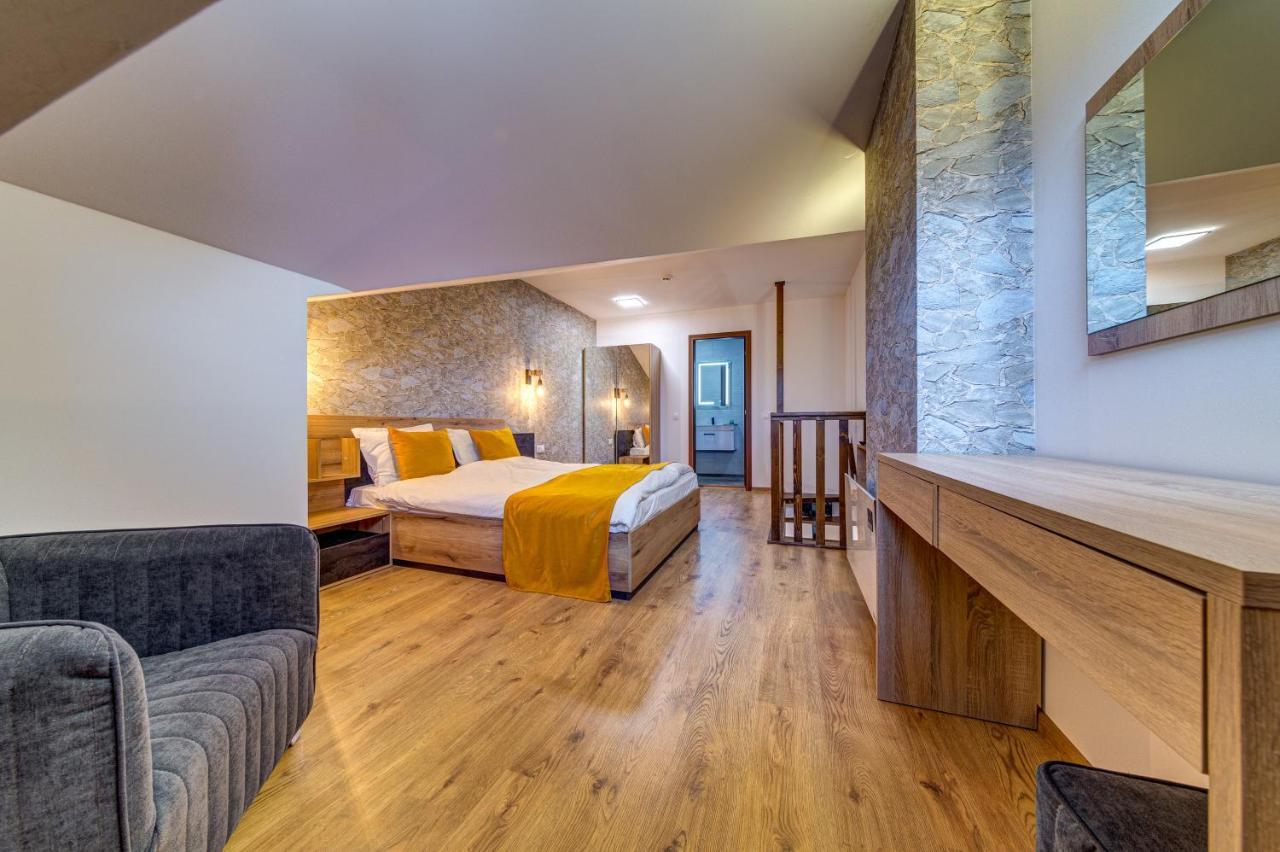 Skyday Penthouse Deluxe At Oak Residence Smolyan Exterior photo